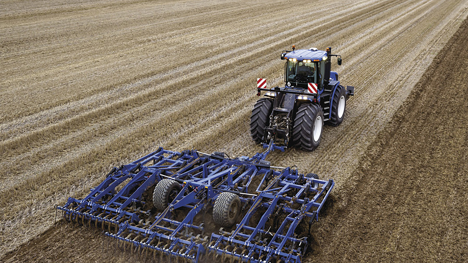 New Holland dealers review new T9 Auto CommandTM tractor AutoTrader